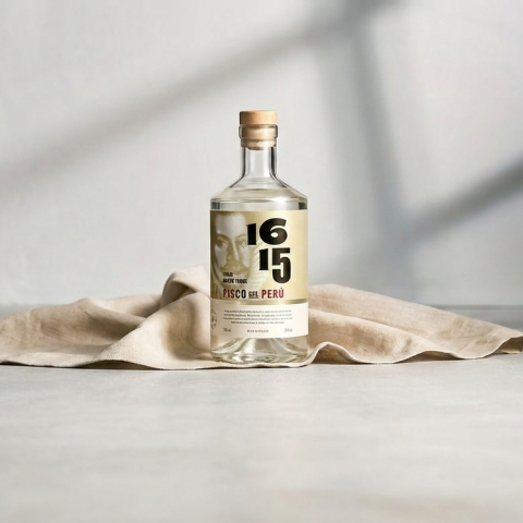 Pisco 1615 &amp; Pisco Hermano